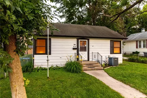 612 13th St, Ames, IA 50010