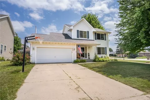 405 Boulder Ridge Ct, Pleasant Hill, IA 50327