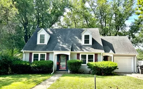 1206 Bell Ave, Des Moines, IA 50315