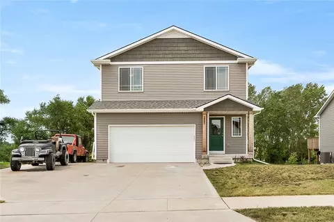2505 Park Ridge Dr, Granger, IA 50109