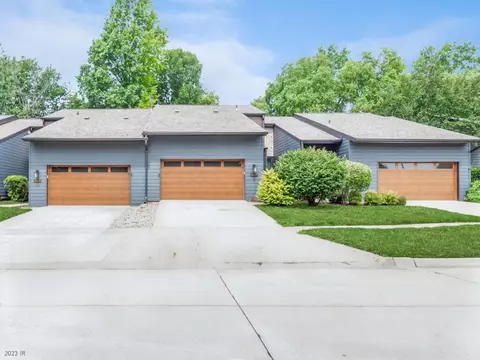 4807 Cedar Dr #169, West Des Moines, IA 50266