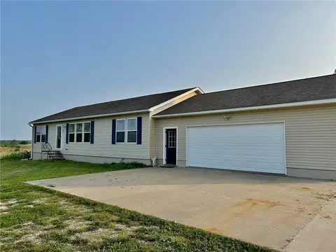 2535 601st Trl, Albia, IA 52531