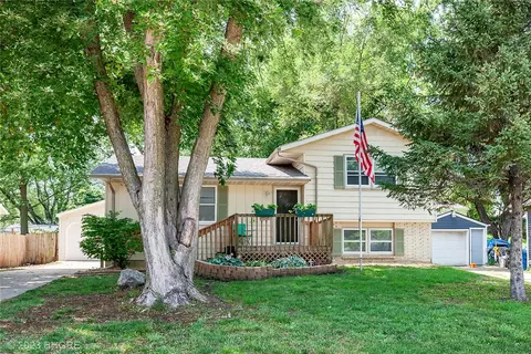 4416 SE 6th St, Des Moines, IA 50315