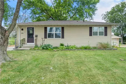 505 12th St SE, Altoona, IA 50009
