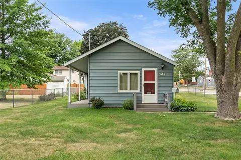 544 13th St, West Des Moines, IA 50265