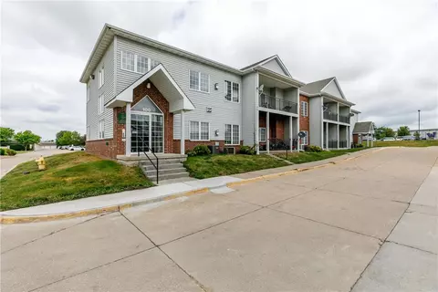 1305 SE Florence Dr #111, Waukee, IA 50263