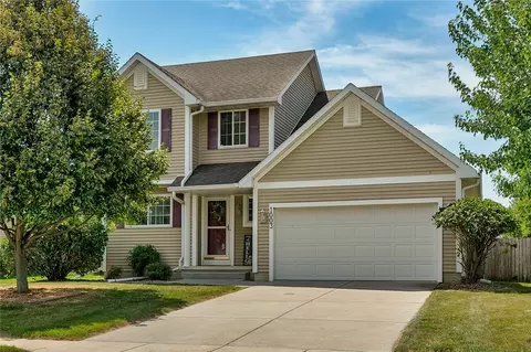 1003 41 St NE, Ankeny, IA 50021