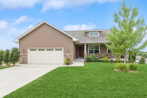 4000 146th St, Urbandale, IA 50323
