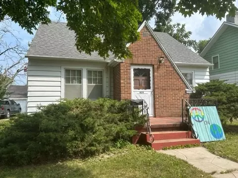 409 E Ross St, Toledo, IA 52342