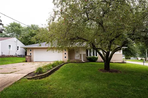 504 Elm Ave, Norwalk, IA 50211