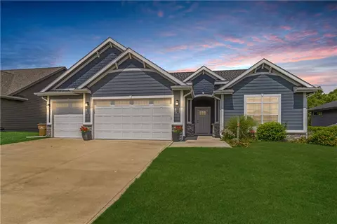 1305 SW 7th St, Grimes, IA 50111