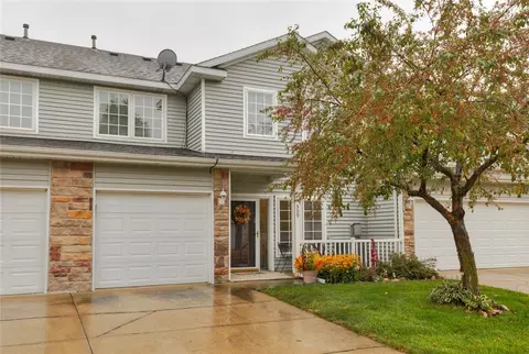 2100 Meadow Chase Ln #309, Des Moines, IA 50320