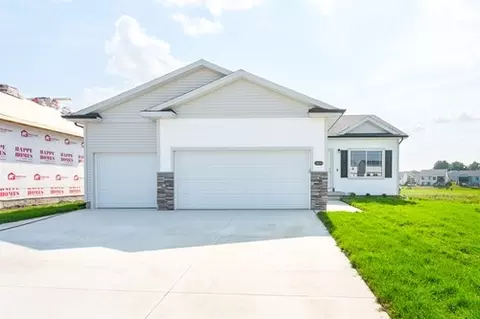 1804 Tuscany Dr SE, Altoona, IA 50009