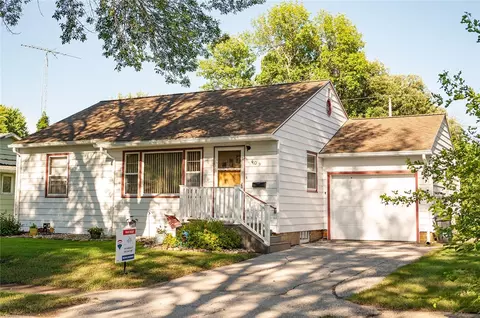 409 S Main St, Pomeroy, IA 50575