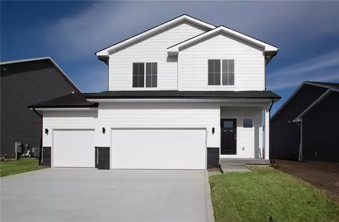 445 NW Compass Ave, Waukee, IA 50263