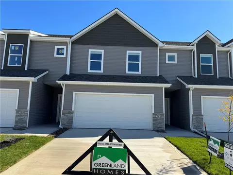 211 NE Whitetail Ln, Ankeny, IA 50021