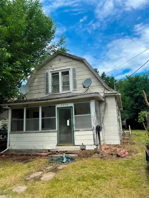 2058 E Grand Ave, Des Moines, IA 50317