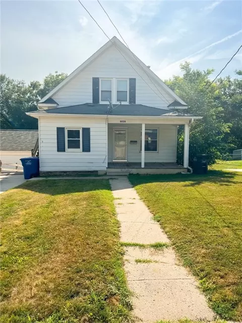 2347 E 9th St, Des Moines, IA 50316