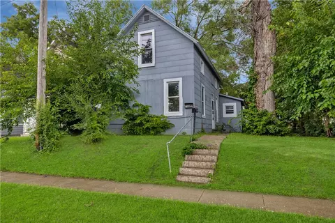 1109 Pennsylvania Ave, Des Moines, IA 50316