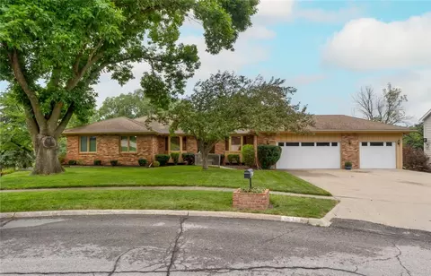 3510 SW 27th St, Des Moines, IA 50321