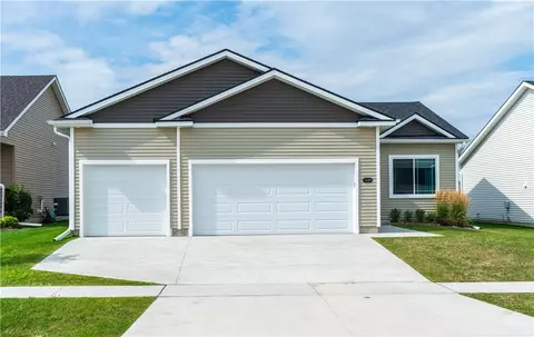 1629 11th St SE, Altoona, IA 50009