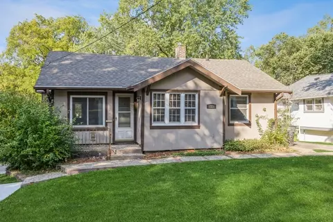 1328 48th St, Des Moines, IA 50311
