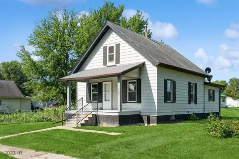 709 Harrison St, Melcher Dallas, IA 50062