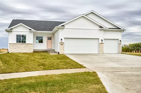 301 Springer Ct, Madrid, IA 50156