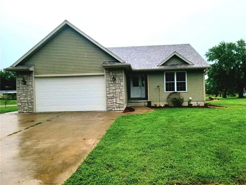 206 N Appanoose St, Kellerton, IA 50133