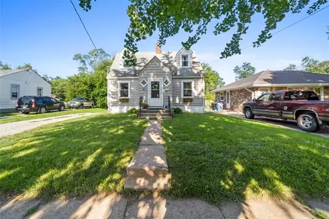 3142 SE 8th St, Des Moines, IA 50315