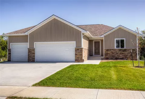 502 Pine Ave, Norwalk, IA 50211