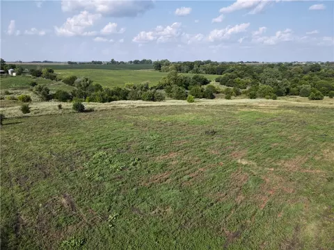 1 Hwy 169 Hwy, Winterset, IA 50273