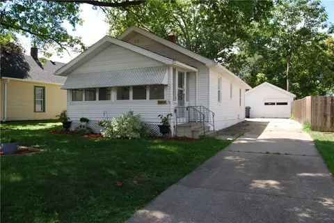 2404 York St, Des Moines, IA 50316