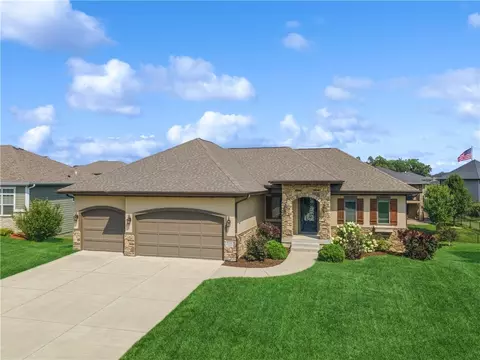 9426 Switchgrass Trl, Norwalk, IA 50211