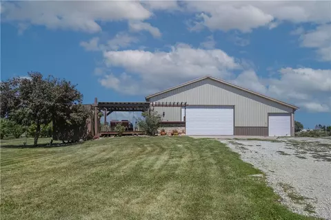 1116 Hwy S71 Hwy, Knoxville, IA 50138