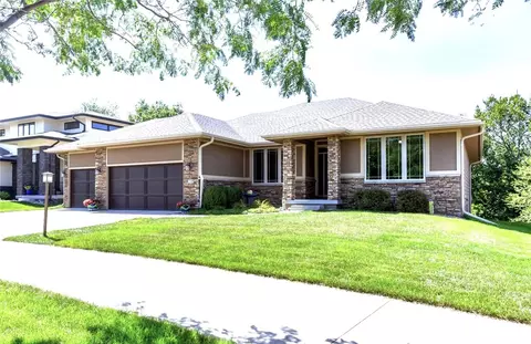 17349 Berkshire Pkwy, Clive, IA 50325