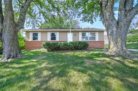 115 Feller Curv, Van Meter, IA 50261