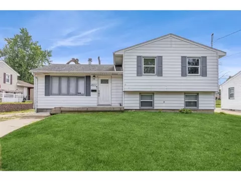 4011 E Hull Ave, Des Moines, IA 50317