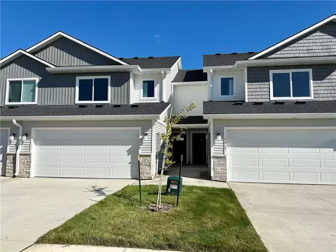 5925 NW 90th Ct, Johnston, IA 50131