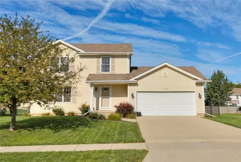 1710 SE Greentree Dr, Waukee, IA 50263