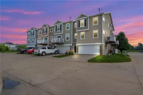 948 NE 49th Ln, Ankeny, IA 50021