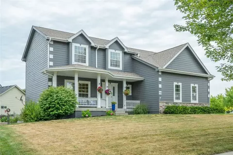 2304 SW Woodland Ct, Ankeny, IA 50023
