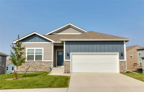 1912 NE Cypress Cir, Grimes, IA 50111