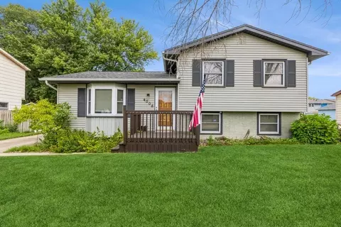 4008 Maple St, Des Moines, IA 50317
