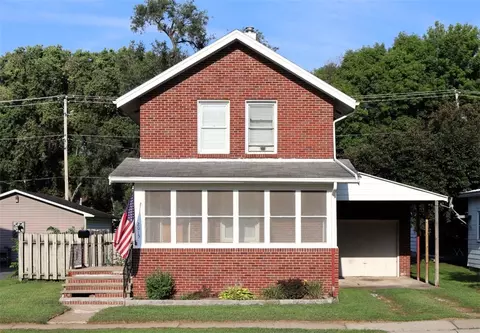 2015 2nd St, Perry, IA 50220