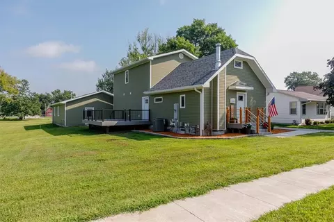 303 Eighth St, Madrid, IA 50156