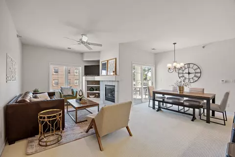 2901 Grand Ave #104, Des Moines, IA 50312