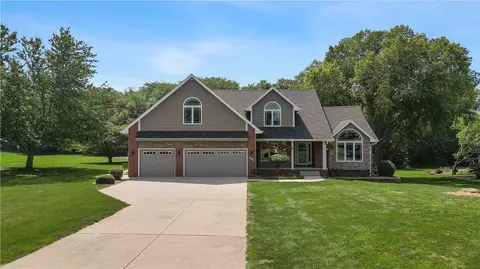 9638 NW 47th Ct, Polk City, IA 50226