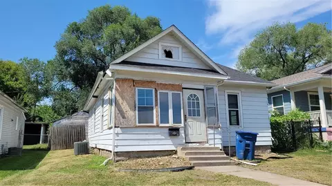 1446 16th St, Des Moines, IA 50314