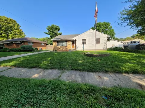 1809 E 27th Ct, Des Moines, IA 50317